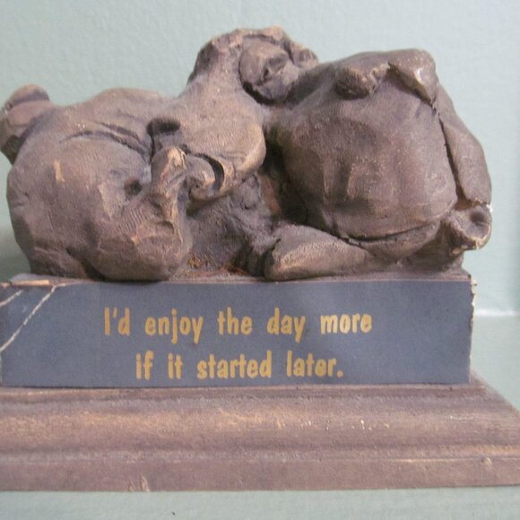 Vintage 1972 Abbey Press Paperweight Dog I'd Enjoy Day More If It Started Later - Picture 2 of 12